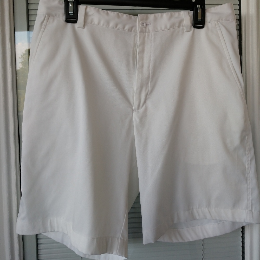 Gently used Nike Men's Golf Shorts, size 34, White